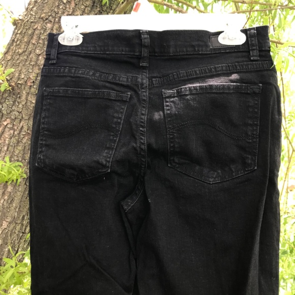 🍁3/50$!! EUC Black Lee Relaxed Fit Straight Leg Mid Rise Jeans-Short - Picture 5 of 9